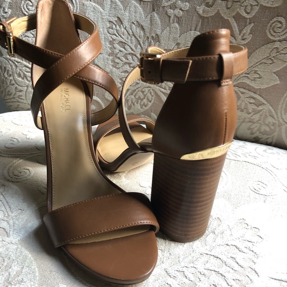 Michael Kors Block Heel - Picture 3 of 3